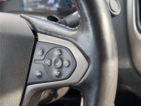 Used 2017 Chevrolet Colorado Z71 image 23