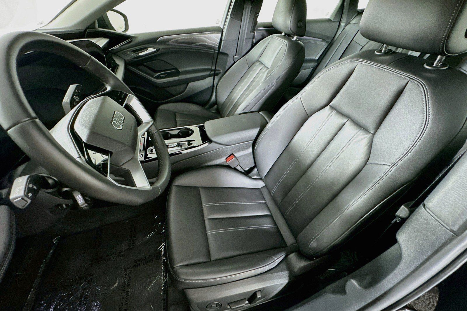 Used 2025 Audi A6 e-tron Premium w/ Ultra Package RWD image 18