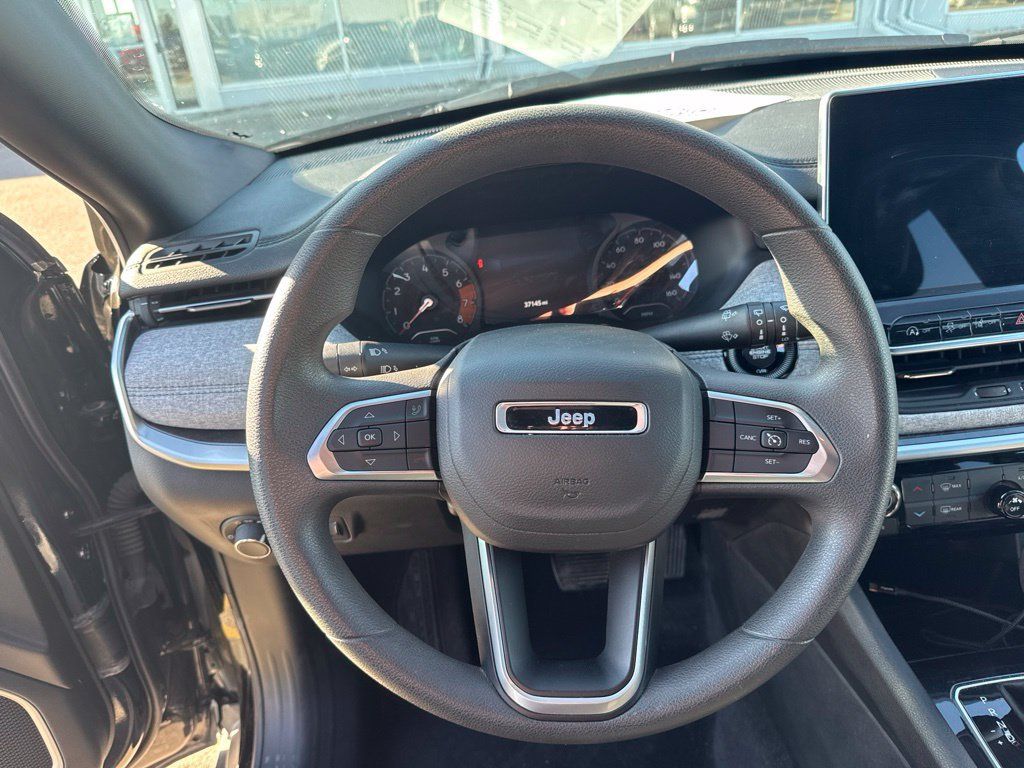 Used 2023 Jeep Compass Sport AWD/4WD image 9
