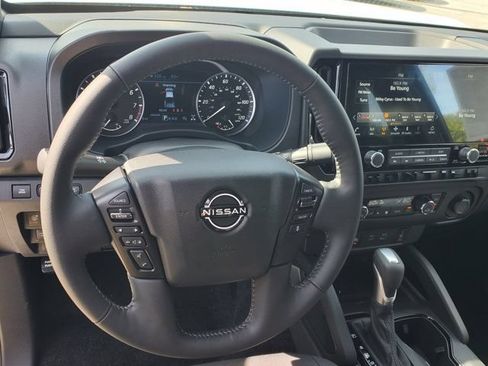 New 2026 Nissan Frontier SV w/ SV Convenience Package AWD/4WD image 18