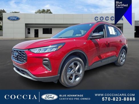 Certified 2025 Ford Escape ST-Line w/ Tech Pack #1 AWD/4WD image 1