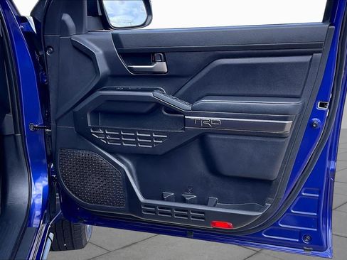 Used 2025 Toyota Tacoma TRD Sport RWD image 23