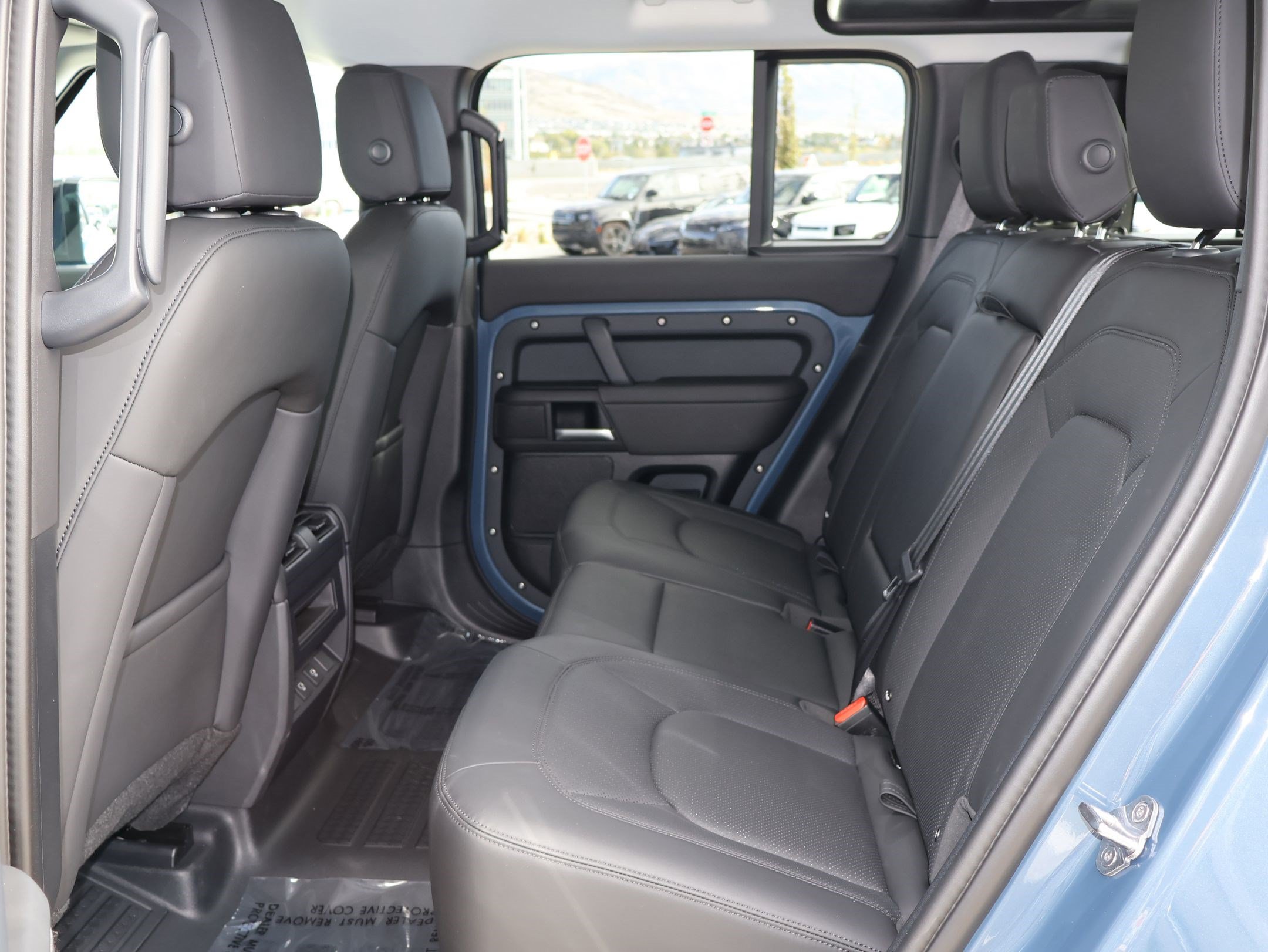 Used 2025 Land Rover Defender 110 S AWD/4WD image 29