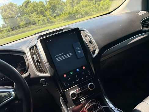 Used 2022 Ford Edge Titanium w/ Equipment Group 301A AWD/4WD image 6