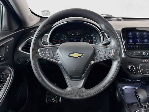 Used 2024 Chevrolet Malibu LT FWD image 11