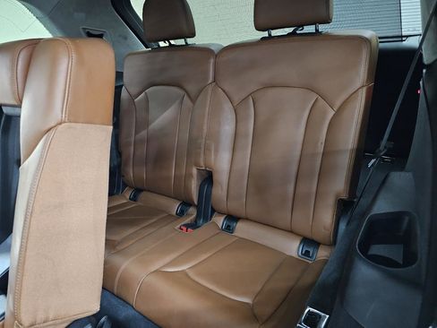 Used 2018 Audi Q7 3.0T Prestige image 28