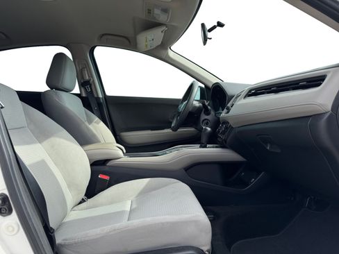 Used 2020 Honda HR-V LX image 17