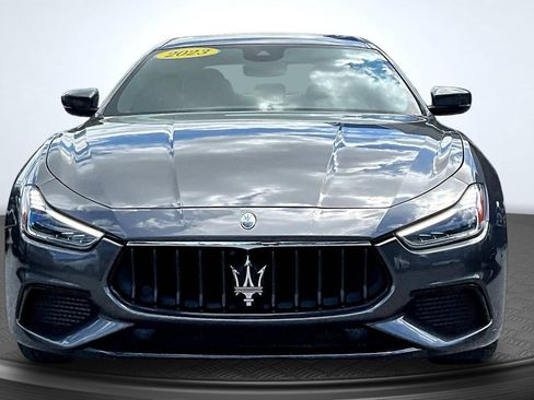 Used 2023 Maserati Ghibli Modena Q4 AWD/4WD image 2