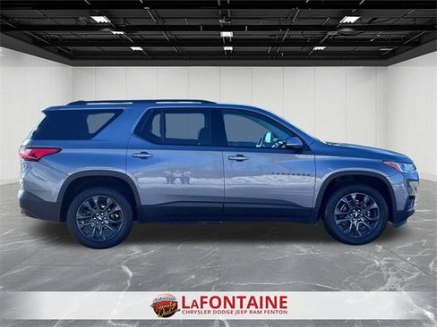 Used 2021 Chevrolet Traverse RS image 7
