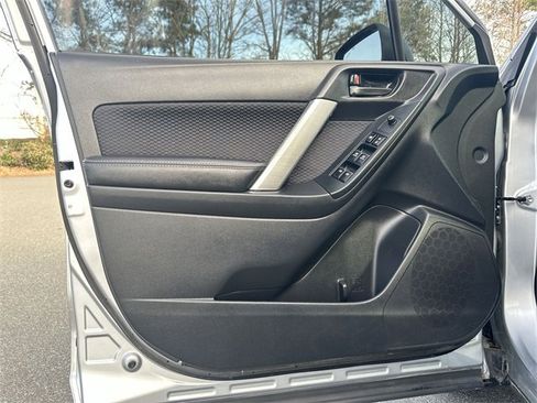 Used 2018 Subaru Forester 2.5i Premium image 14