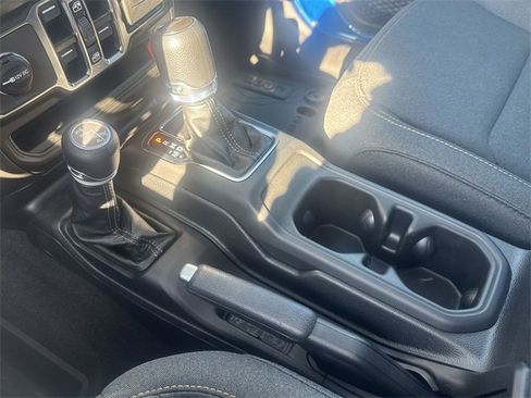 New 2025 Jeep Gladiator Sport image 24