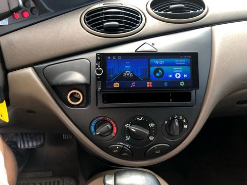 Used 2003 Ford Focus ZTW image 19