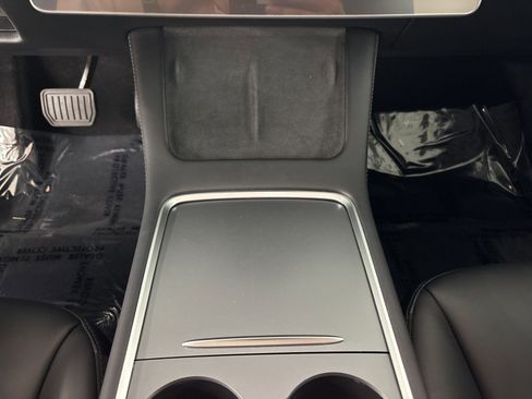 Used 2023 Tesla Model 3 Standard Range image 24