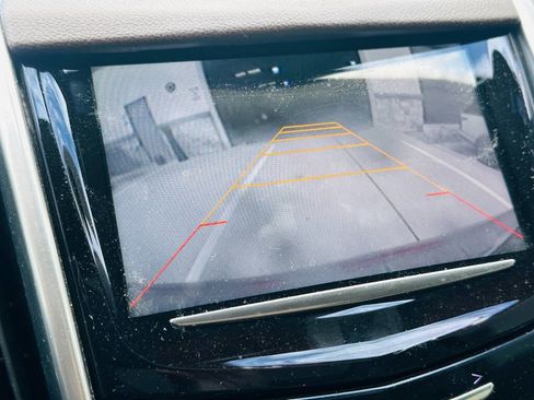 Used 2013 Cadillac SRX Luxury image 26