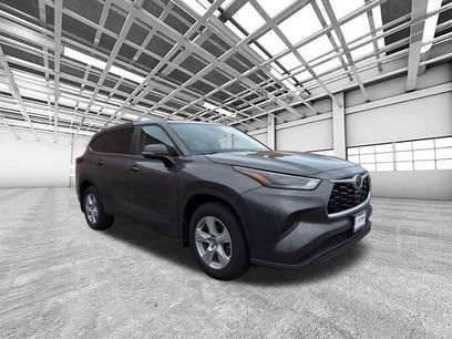 Used 2023 Toyota Highlander L