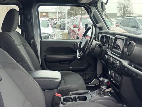 Used 2020 Jeep Wrangler Unlimited Sport image 14