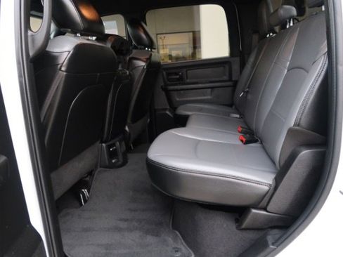 Used 2024 RAM 5500 Tradesman w/ Chrome Appearance Group image 10