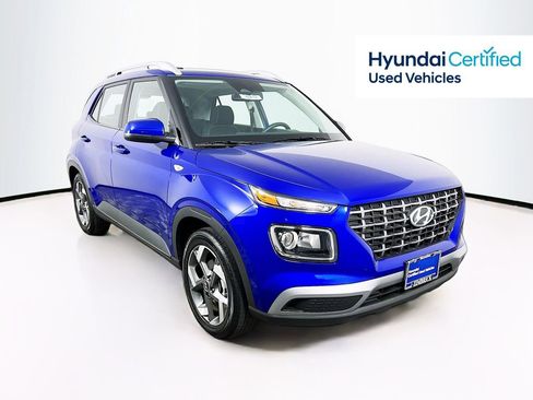 Certified 2025 Hyundai Venue SEL image 1