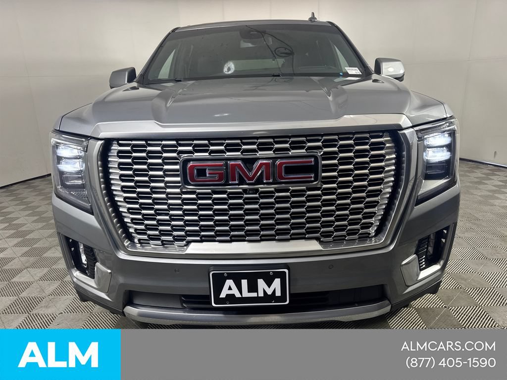 Used 2024 GMC Yukon Denali w/ LPO, Illumination Package AWD/4WD image 2