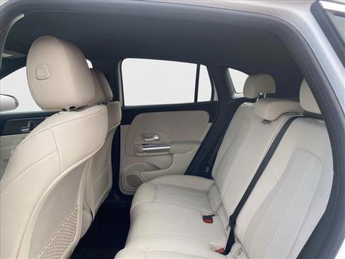 New 2025 Mercedes-Benz GLA 250 image 19