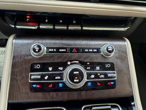 Used 2020 Lincoln Aviator Reserve w/ Equipment Group 202A AWD/4WD image 63