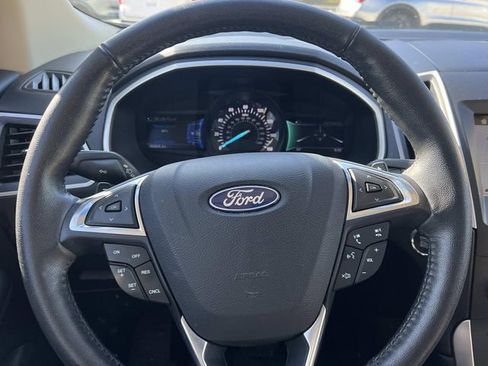 Certified 2017 Ford Edge SEL w/ Equipment Group 201A image 22
