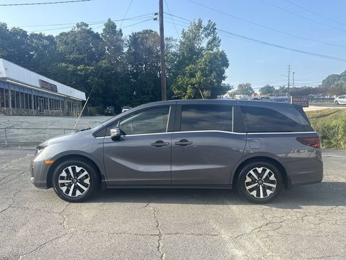 Used 2026 Honda Odyssey EX-L image 4