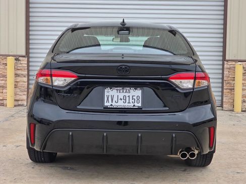 Used 2026 Toyota Corolla SE FWD image 5