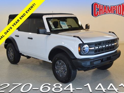 New 2025 Ford Bronco 4-Door image 1