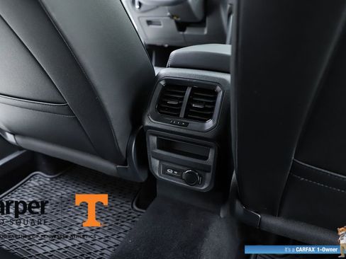 Used 2022 Volkswagen Tiguan SE w/ Panoramic Sunroof Package AWD/4WD image 78