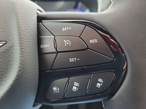 New 2026 Chrysler Pacifica Select image 19