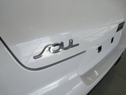 Used 2020 Kia Soul GT-Line image 32