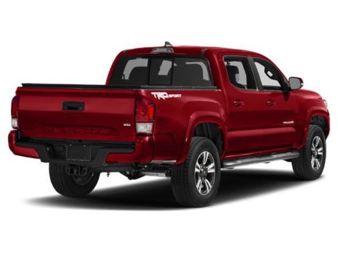 Used 2018 Toyota Tacoma TRD Sport w/ Technology Package AWD/4WD image 5