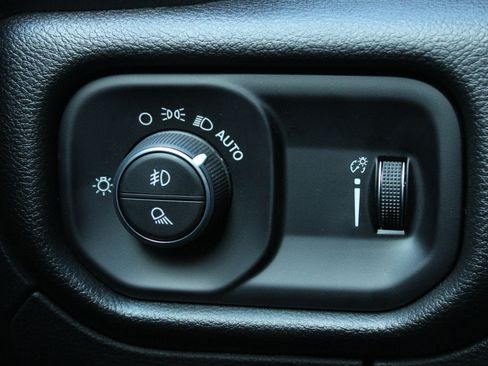 New 2026 RAM 1500 Warlock AWD/4WD image 31