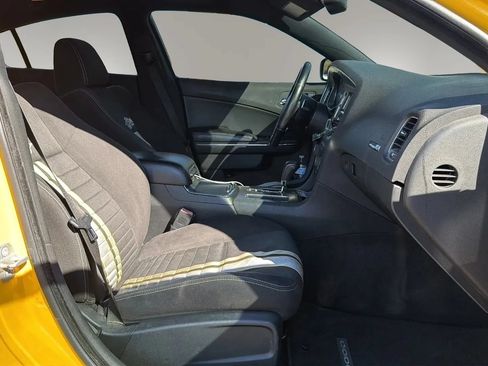 Used 2012 Dodge Charger SRT8 Super Bee w/ Driver Convenience Group II RWD image 17