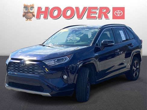 Used 2020 Toyota RAV4 XSE image 6