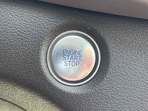 Used 2020 Hyundai Santa Fe SEL w/ Convenience + Premium Package image 31