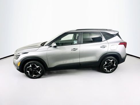 Used 2025 Kia Seltos S FWD image 4