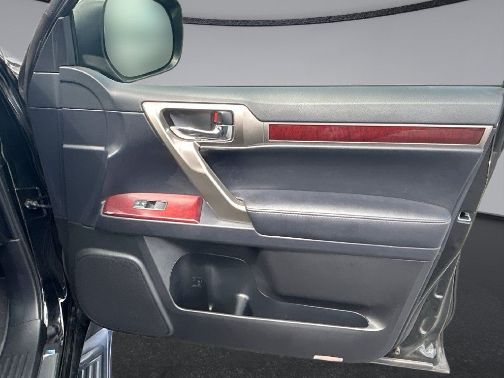 Used 2019 Lexus GX 460 Premium AWD/4WD image 29