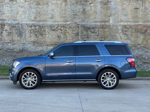 Used 2019 Ford Expedition Platinum AWD/4WD image 7