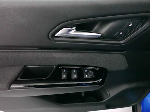 Used 2024 Honda Prologue EX image 11