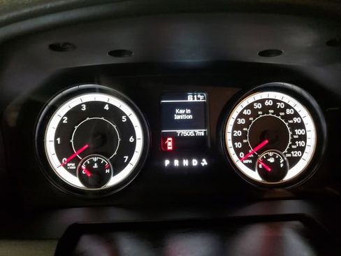 Used 2016 RAM 2500 Tradesman w/ Chrome Appearance Group image 16