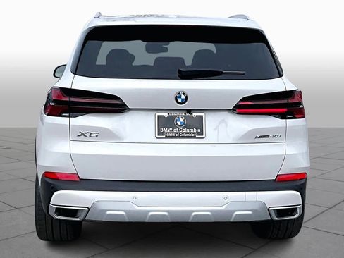 New 2026 BMW X5 xDrive40i w/ Executive Package image 4