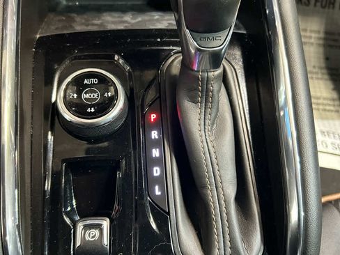 Used 2023 GMC Canyon AT4 AWD/4WD image 6
