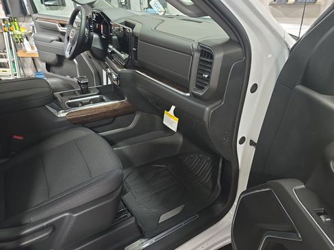 New 2026 GMC Sierra 1500 Elevation AWD/4WD image 10