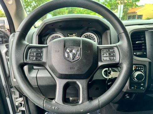 Used 2018 RAM 1500 Express w/ Express Value Package AWD/4WD image 23