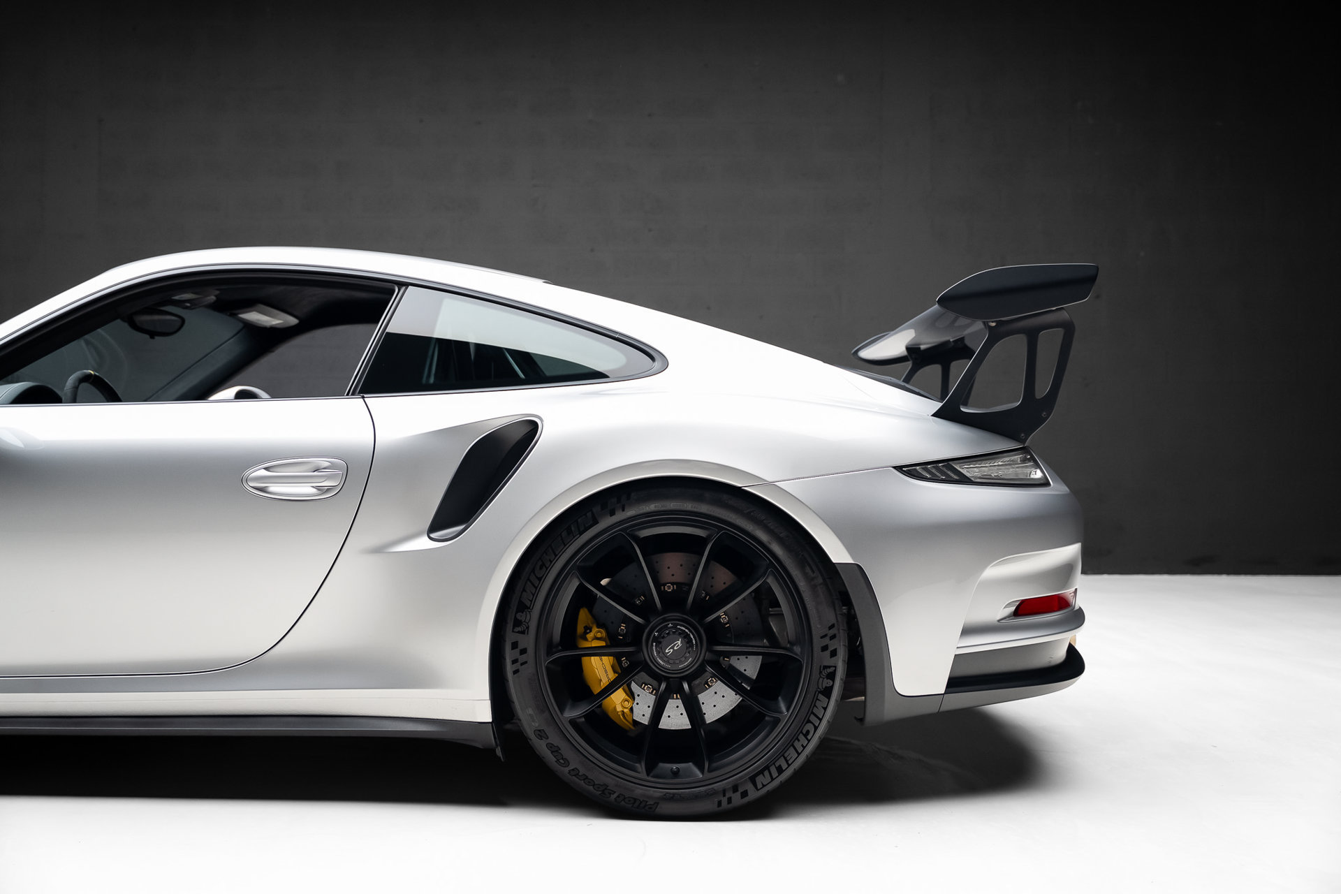 Used 2016 Porsche 911 GT3 RS RWD image 20