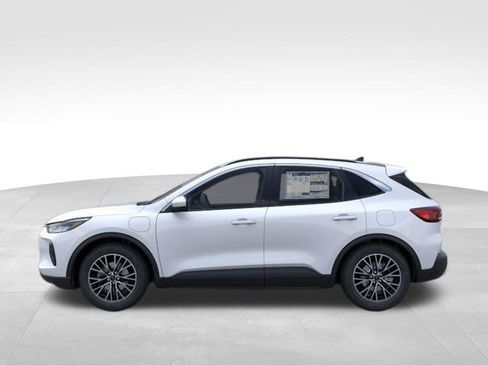 New 2026 Ford Escape SE FWD image 4