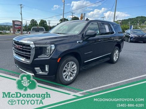 Used 2024 GMC Yukon SLT AWD/4WD image 1
