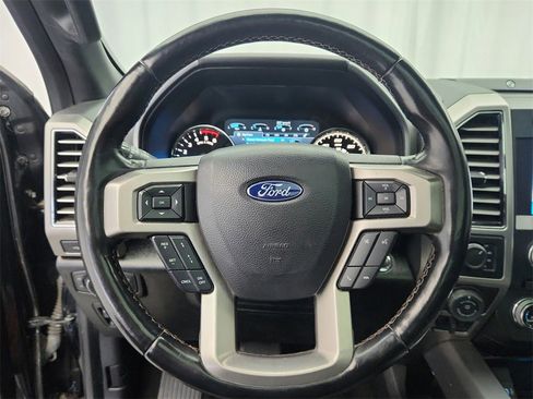 Used 2018 Ford F150 Platinum w/ Technology Package image 15